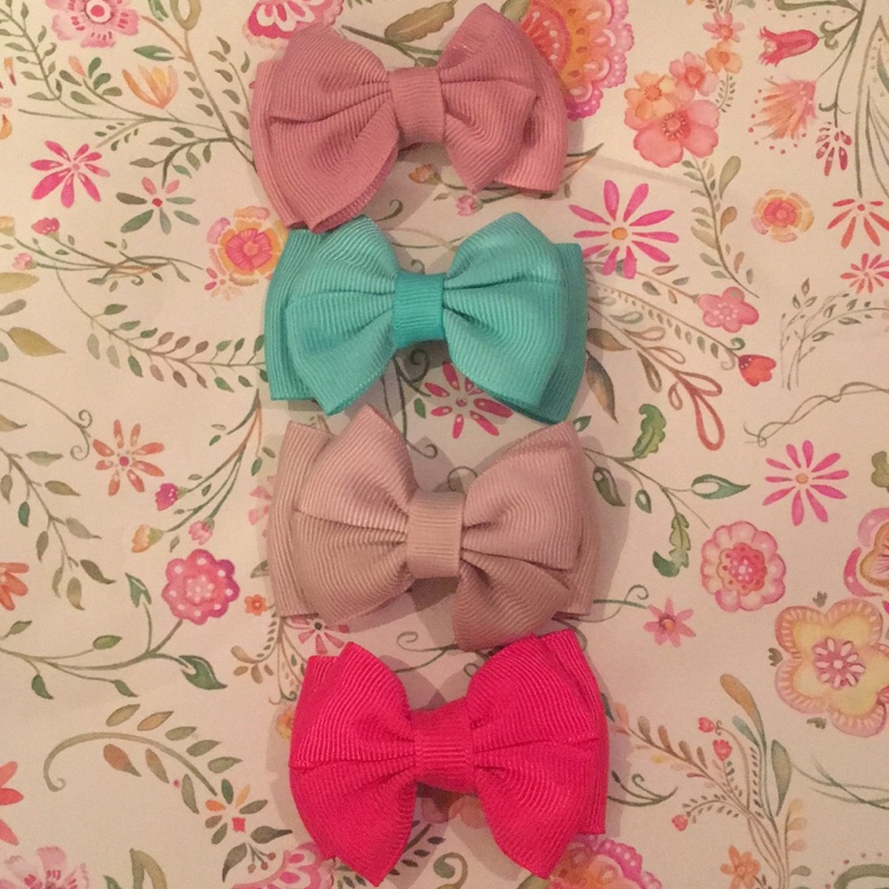 Milan’s Unicorn 🦄 Inspired Bow Set